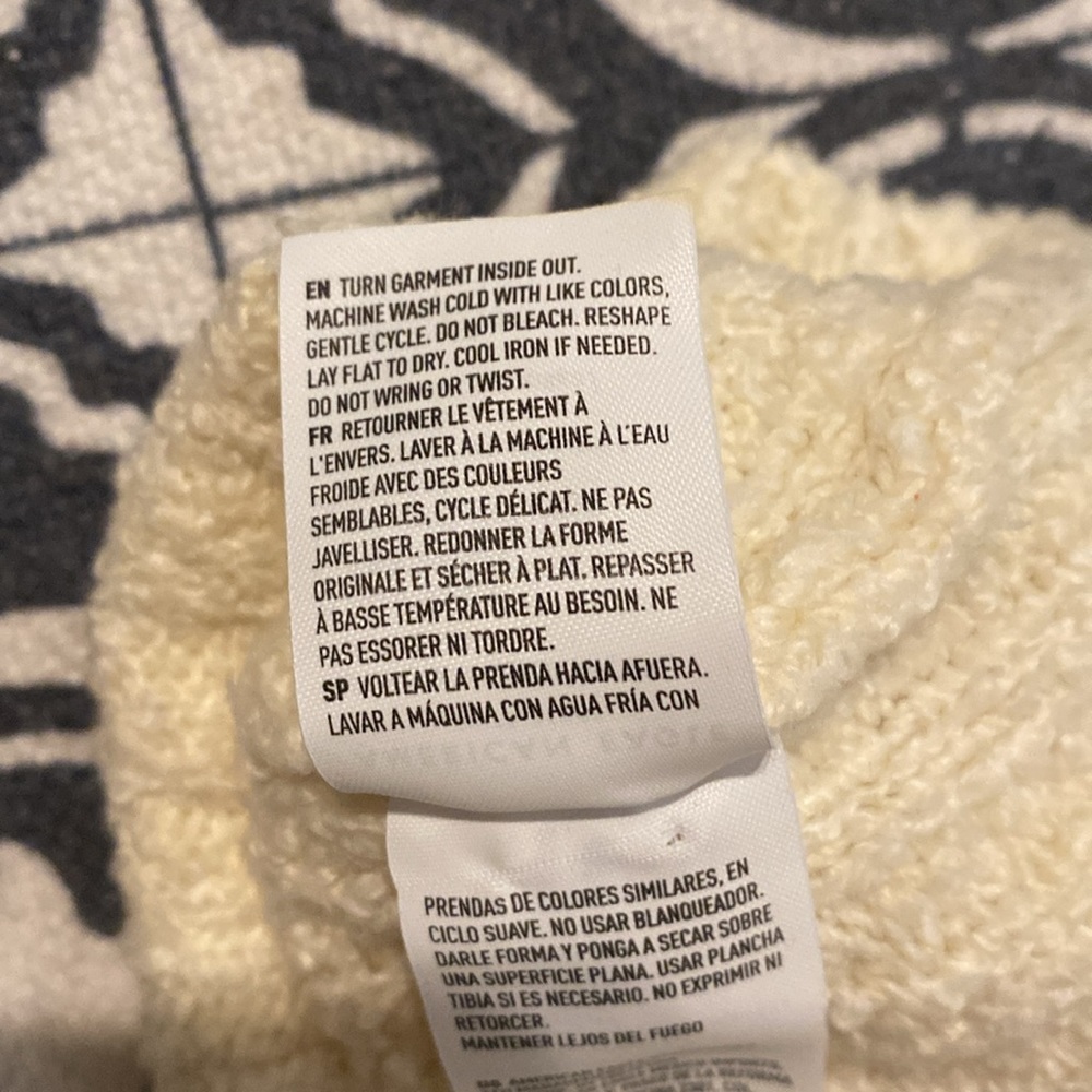 Sweater - Picture 5 of 5